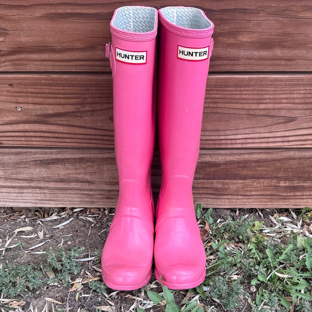 Hunter Vibrant Pink Waterproof Boots